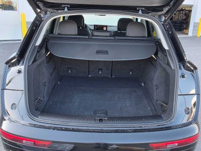 2023 Audi Q5 S line Prestige