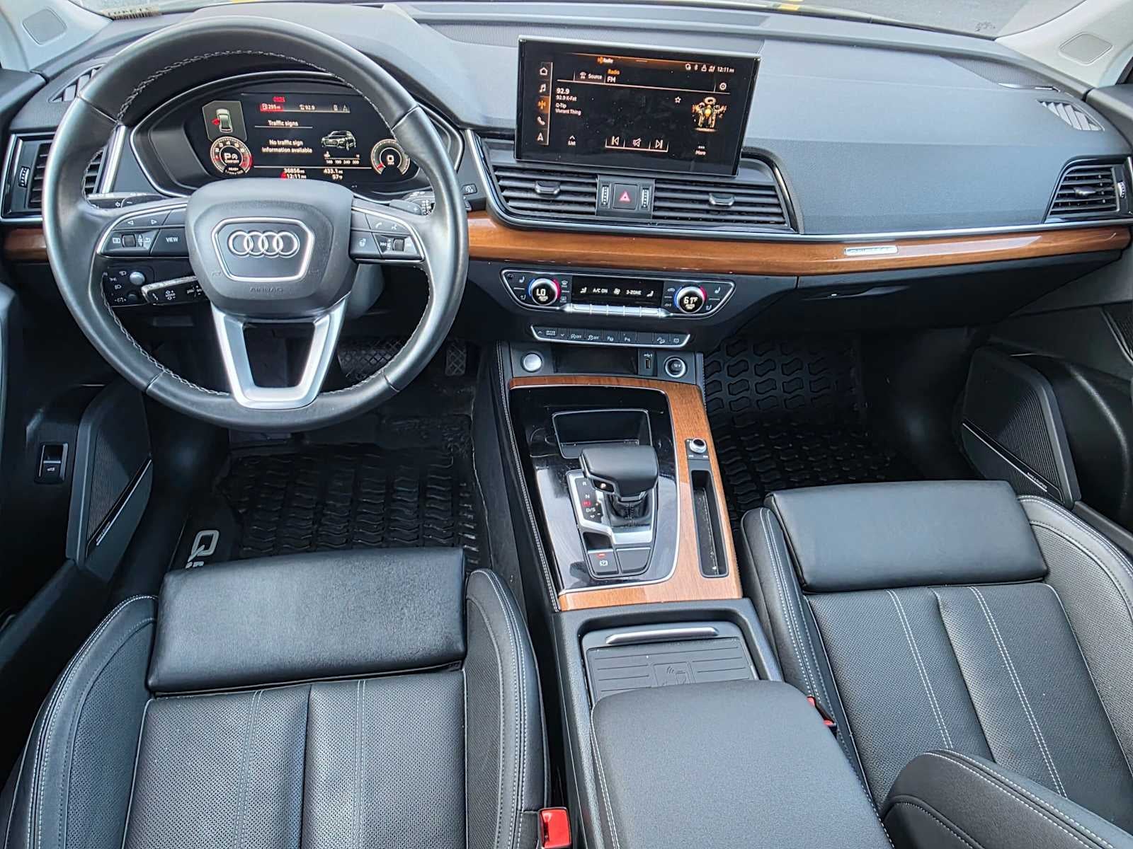 2023 Audi Q5 S line Prestige