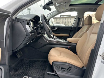 2025 Audi Q7 Premium Plus