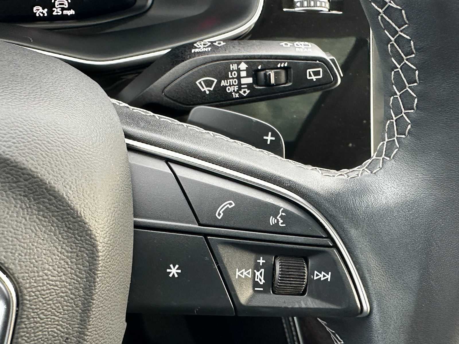 2025 Audi Q7 Premium Plus