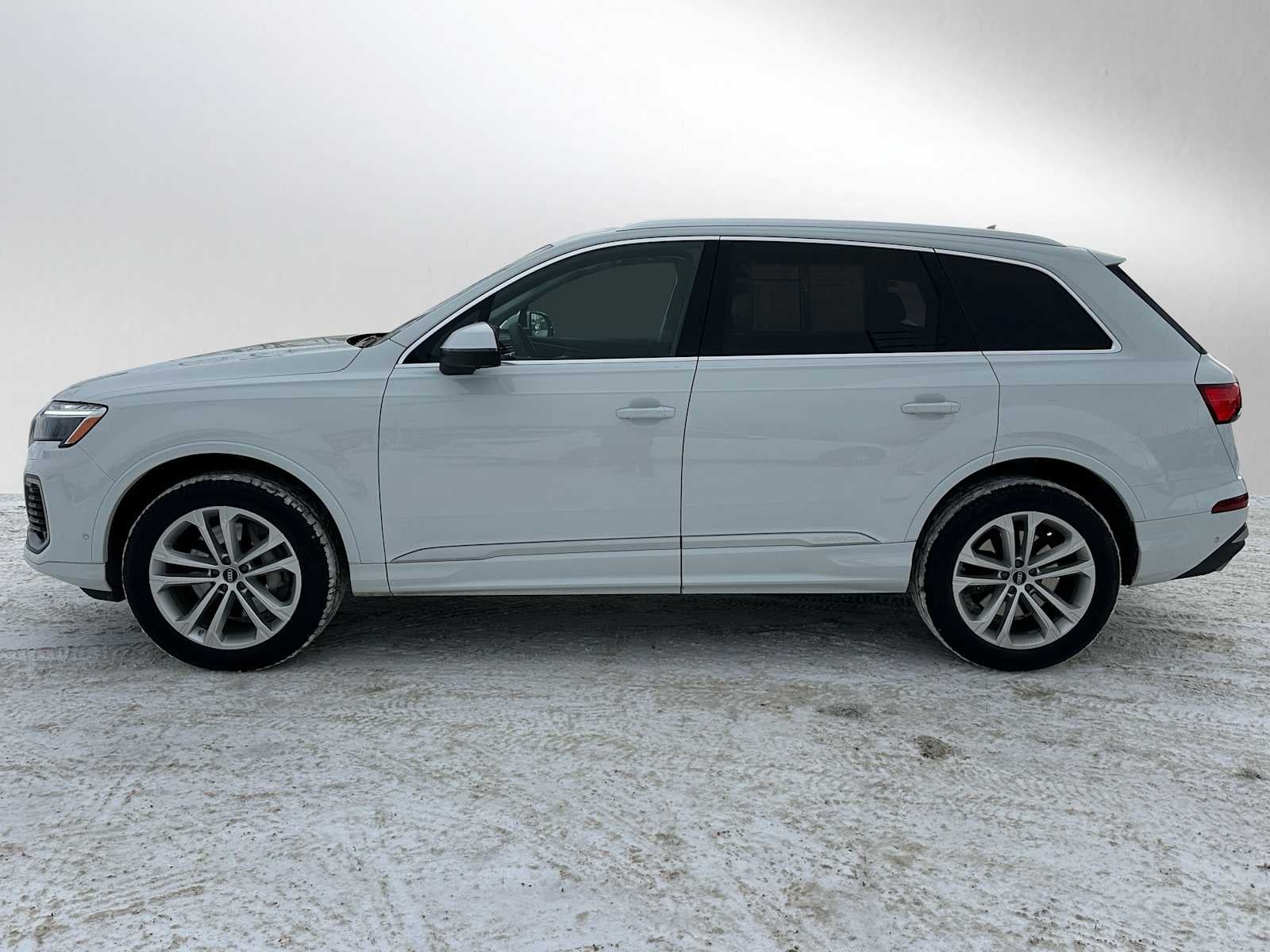 2025 Audi Q7 Premium Plus