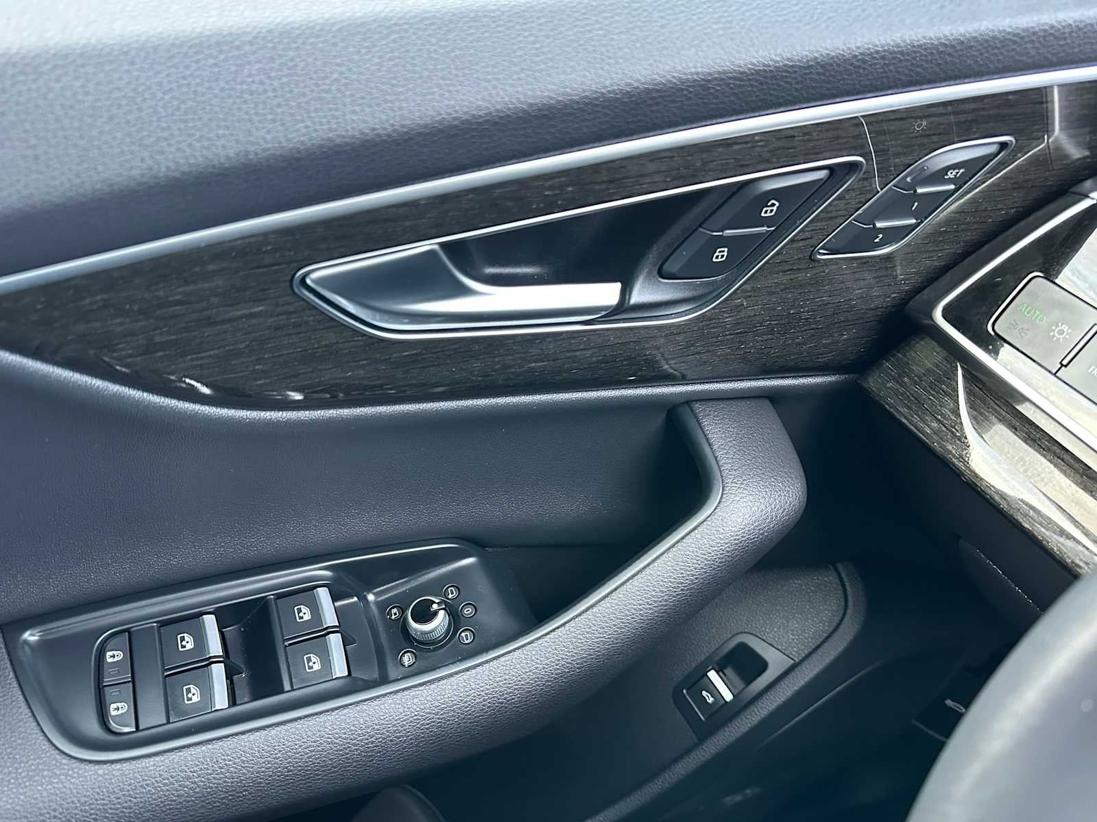 2022 Audi Q7 Premium Plus