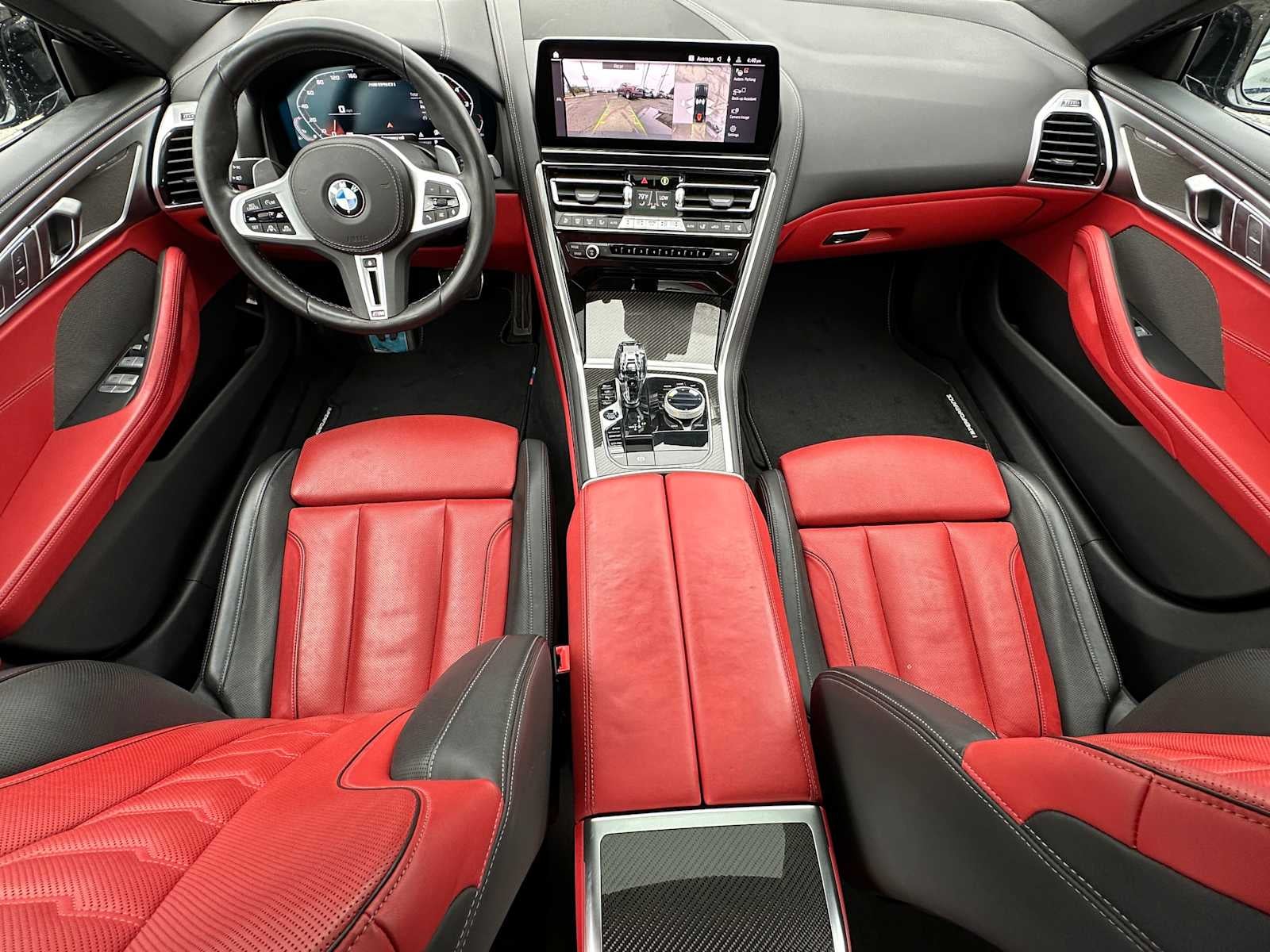 2025 BMW 8 Series M850i