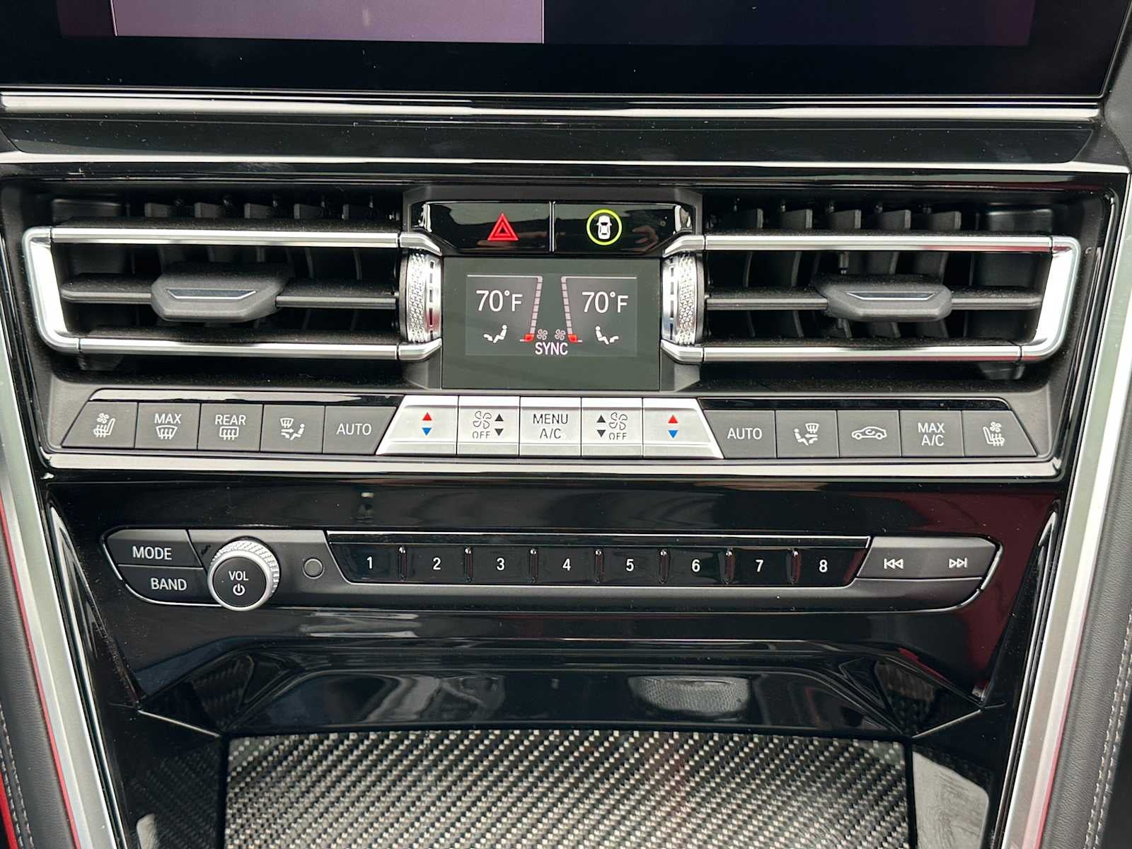 2025 BMW 8 Series M850i