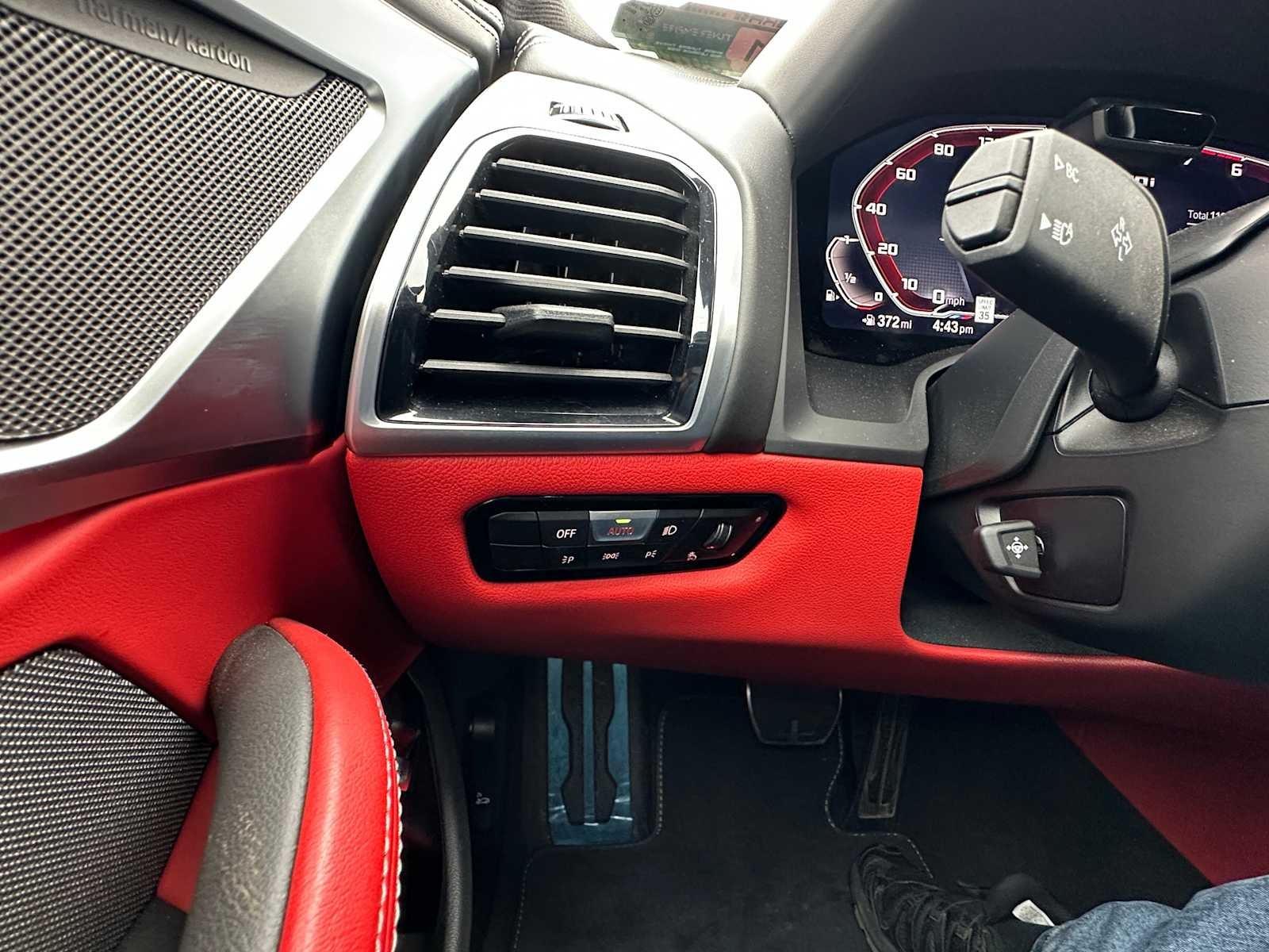 2025 BMW 8 Series M850i