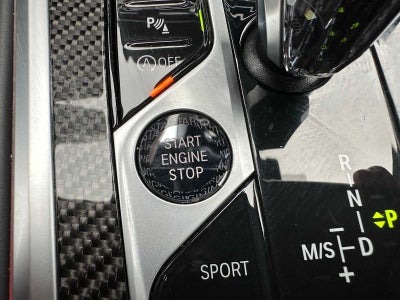 2025 BMW 8 Series M850i