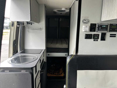 2018 Mercedes-Benz Sprinter 2500 Standard Roof V6 144" 4WD