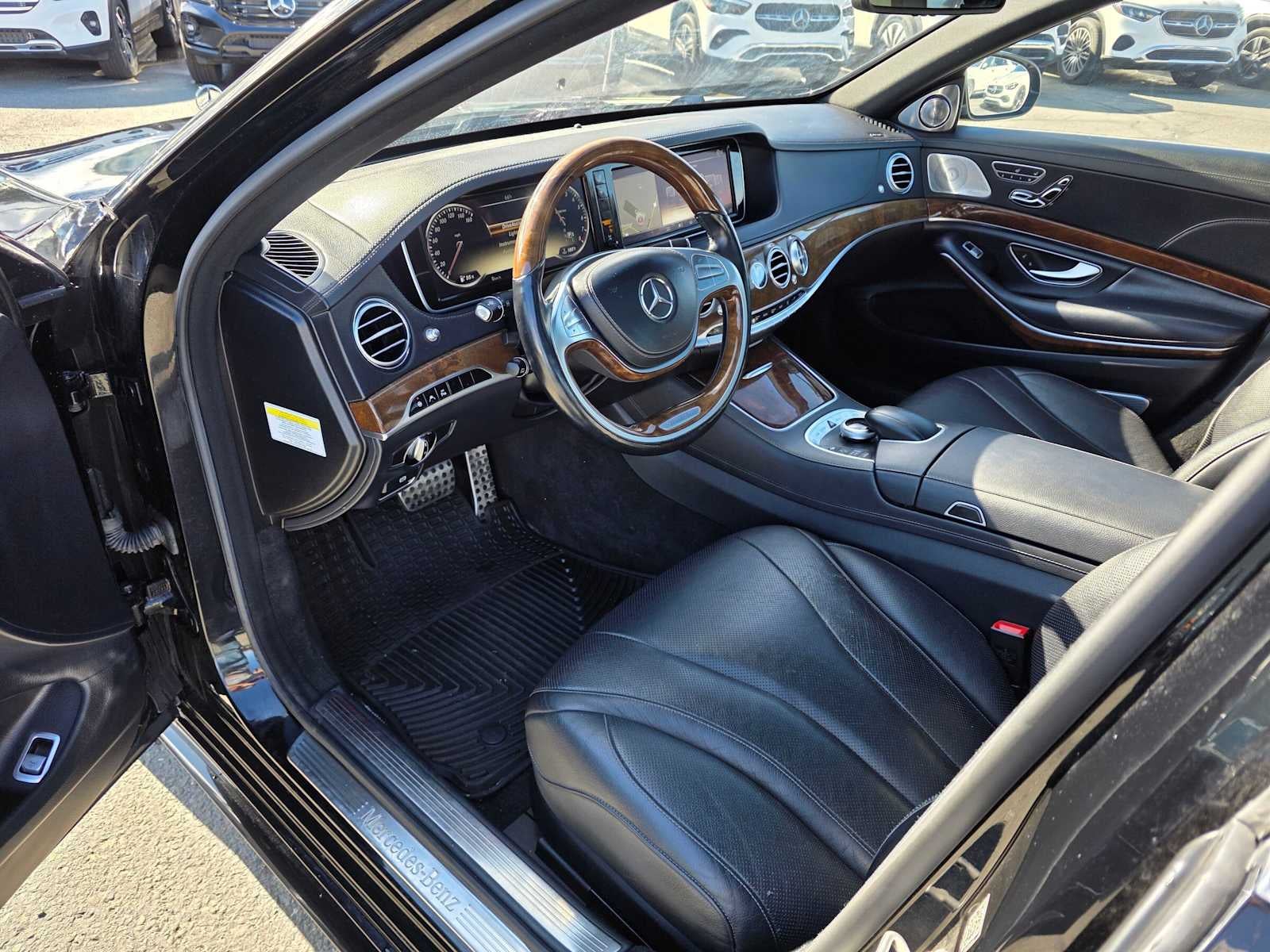 2014 Mercedes-Benz S 550 4dr Sdn 4MATIC®