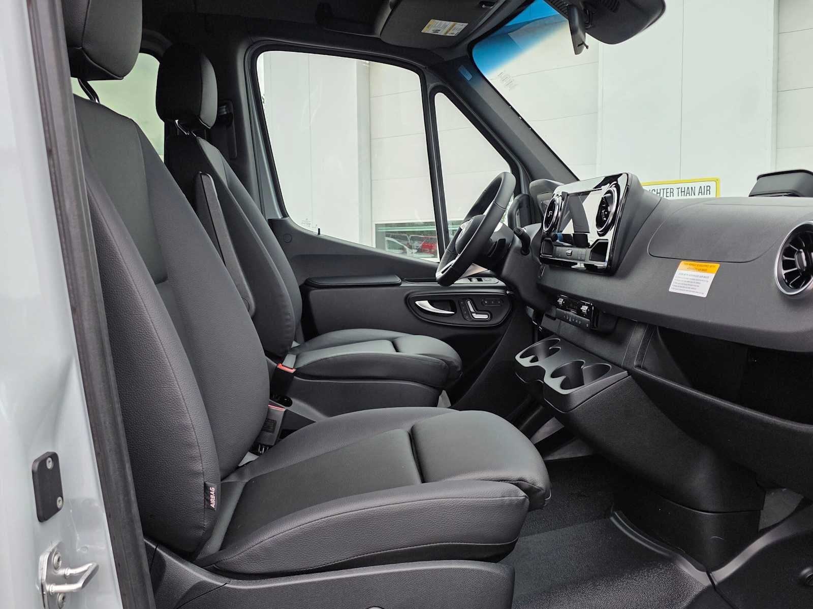 2026 Mercedes-Benz Sprinter 2500 Standard Roof I4 Diesel HO 144 AWD