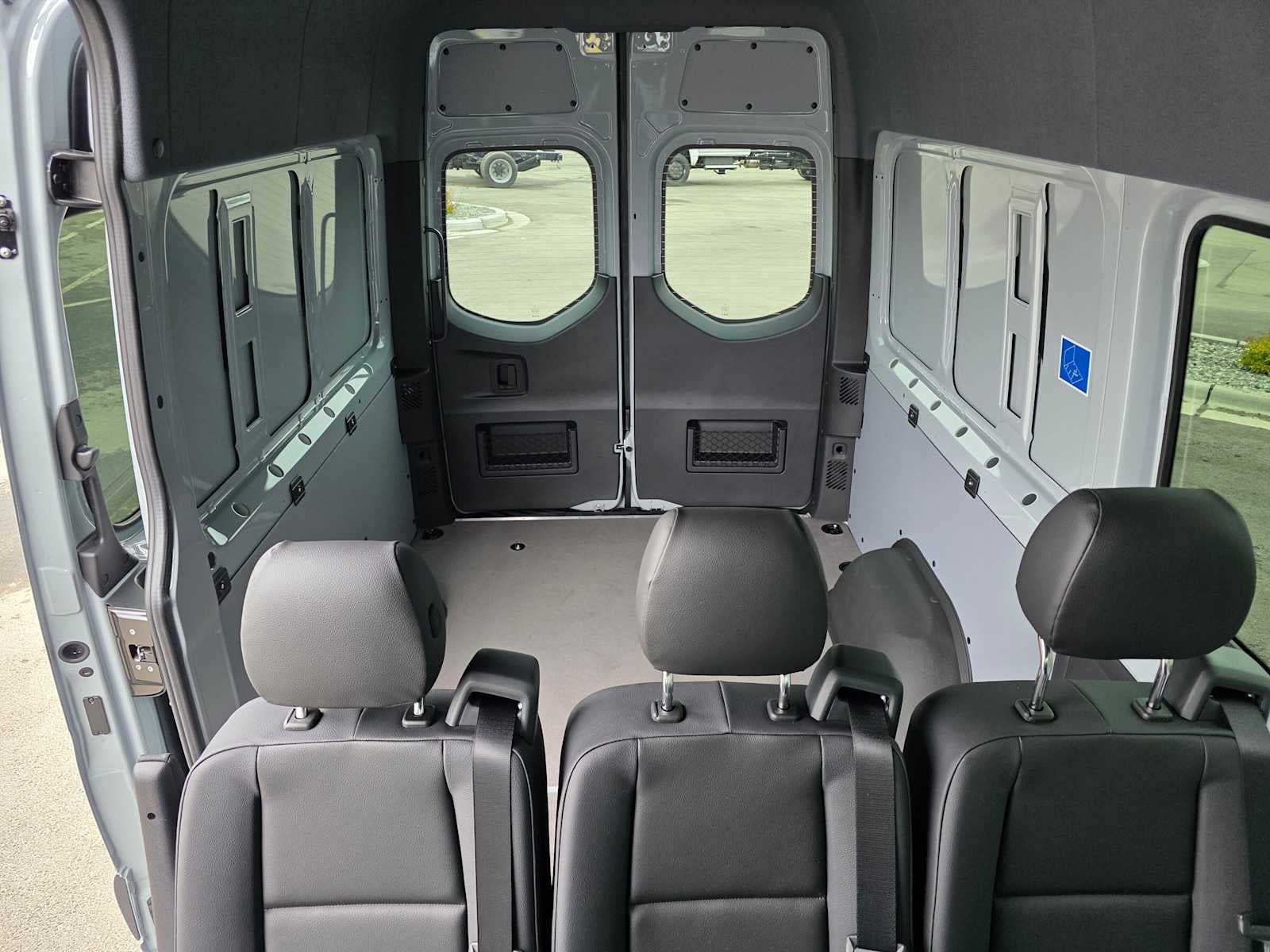 2026 Mercedes-Benz Sprinter 2500 Standard Roof I4 Diesel HO 144 AWD