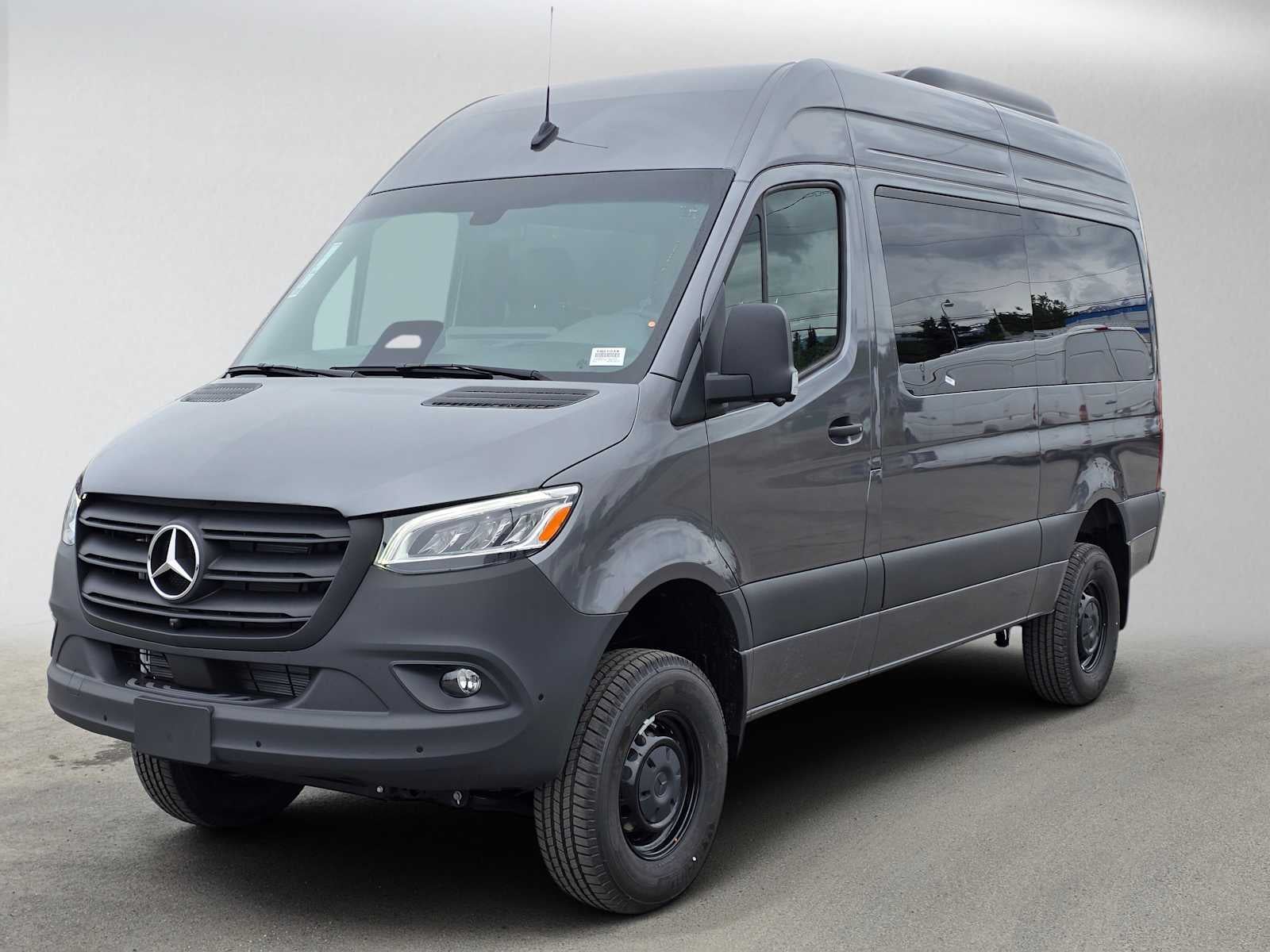 2026 Mercedes-Benz Sprinter 2500 Standard Roof I4 Diesel HO 144 AWD
