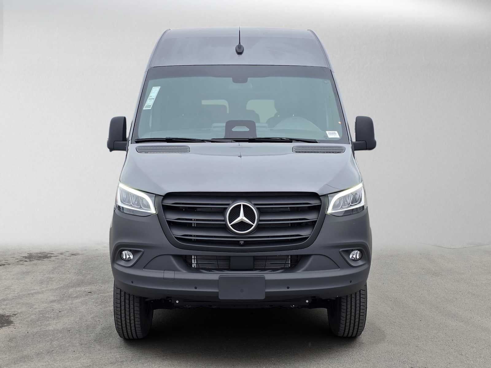 2026 Mercedes-Benz Sprinter 2500 Standard Roof I4 Diesel HO 144 AWD