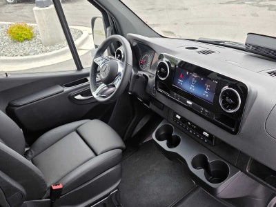 2026 Mercedes-Benz Sprinter 2500 Standard Roof I4 Diesel HO 144 AWD