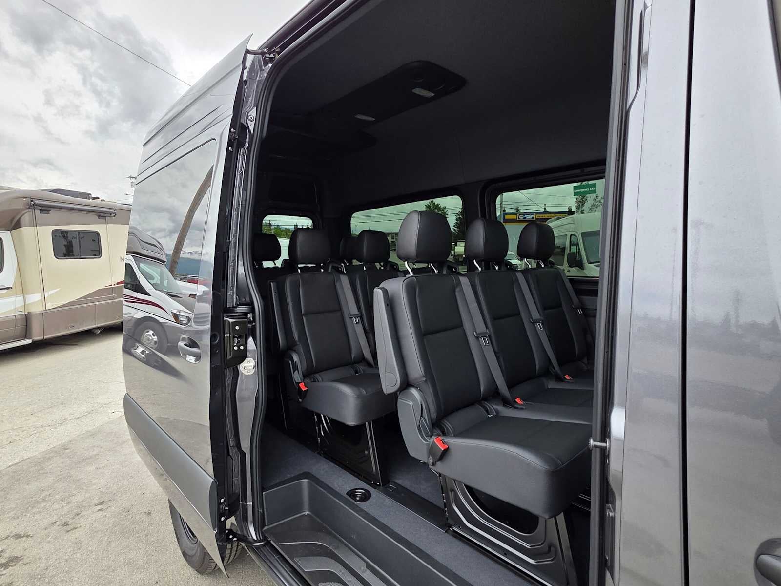 2026 Mercedes-Benz Sprinter 2500 Standard Roof I4 Diesel HO 144 AWD