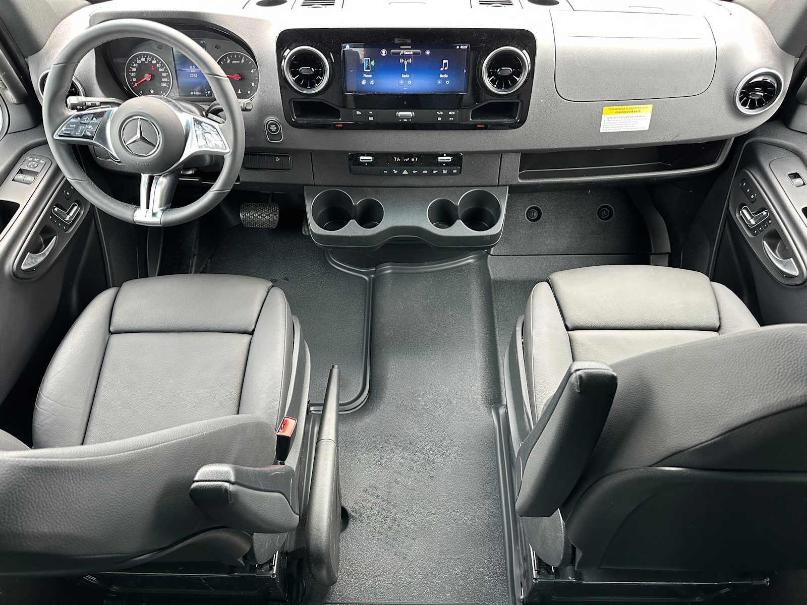 2026 Mercedes-Benz Sprinter 2500 Standard Roof I4 Diesel HO 144 AWD