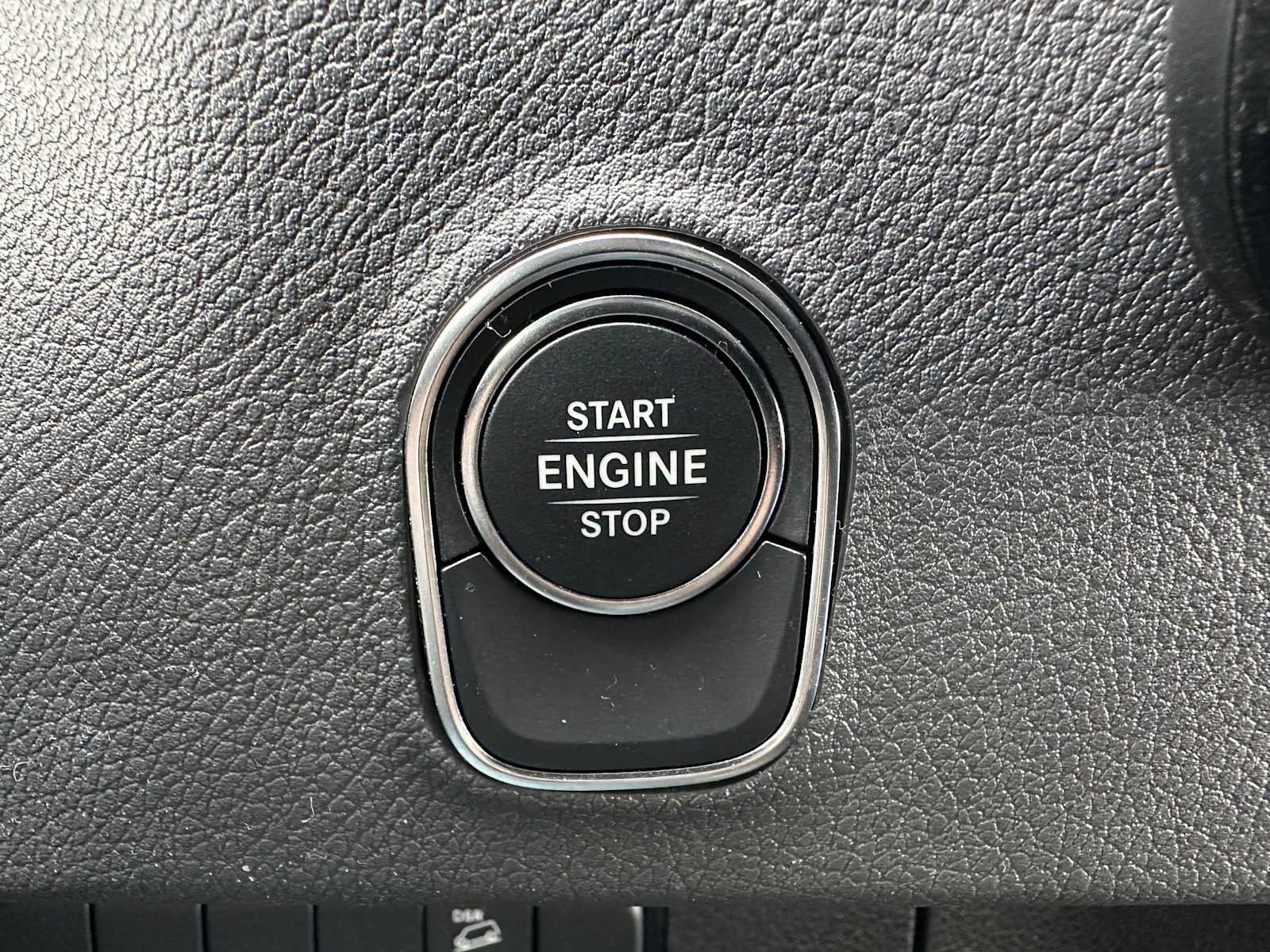 2026 Mercedes-Benz Sprinter 2500 Standard Roof I4 Diesel HO 144 AWD