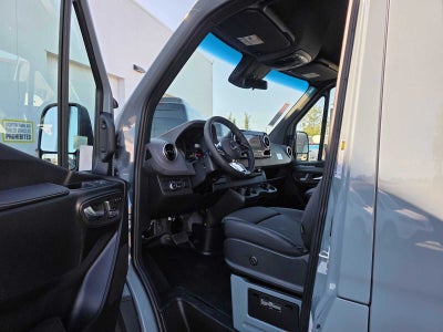 2026 Mercedes-Benz Sprinter Crew 2500 Standard Roof I4 Diesel HO 144 AWD