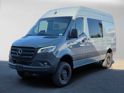 2026 Mercedes-Benz Sprinter Crew 2500 Standard Roof I4 Diesel HO 144 AWD