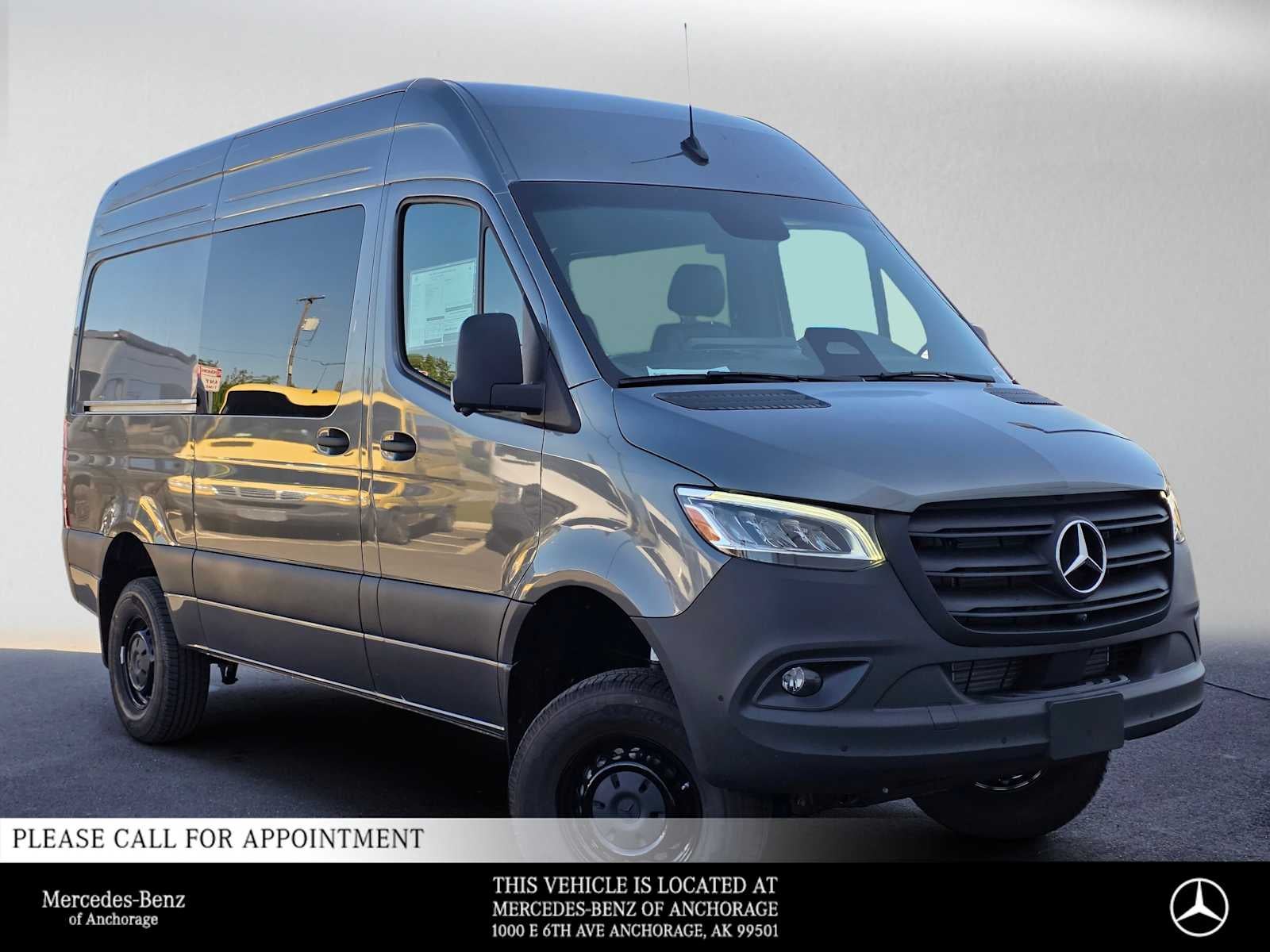 2026 Mercedes-Benz Sprinter Crew 2500 Standard Roof I4 Diesel HO 144 AWD