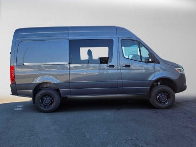 2026 Mercedes-Benz Sprinter Crew 2500 Standard Roof I4 Diesel HO 144 AWD