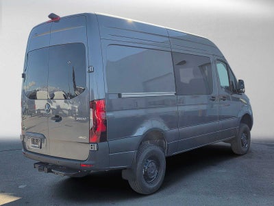 2026 Mercedes-Benz Sprinter Crew 2500 Standard Roof I4 Diesel HO 144 AWD