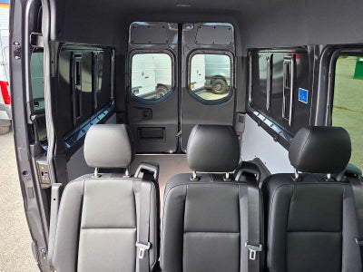 2026 Mercedes-Benz Sprinter 2500 Standard Roof I4 Diesel HO 144 AWD
