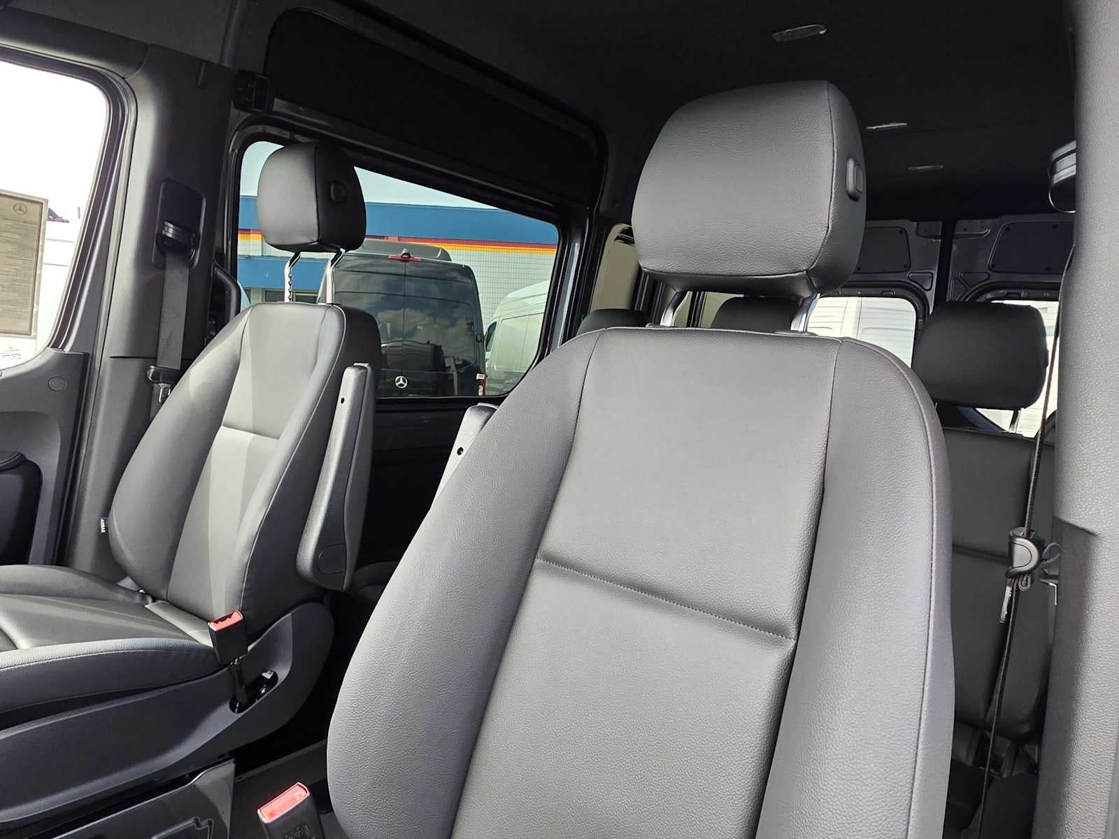 2026 Mercedes-Benz Sprinter 2500 Standard Roof I4 Diesel HO 144 AWD