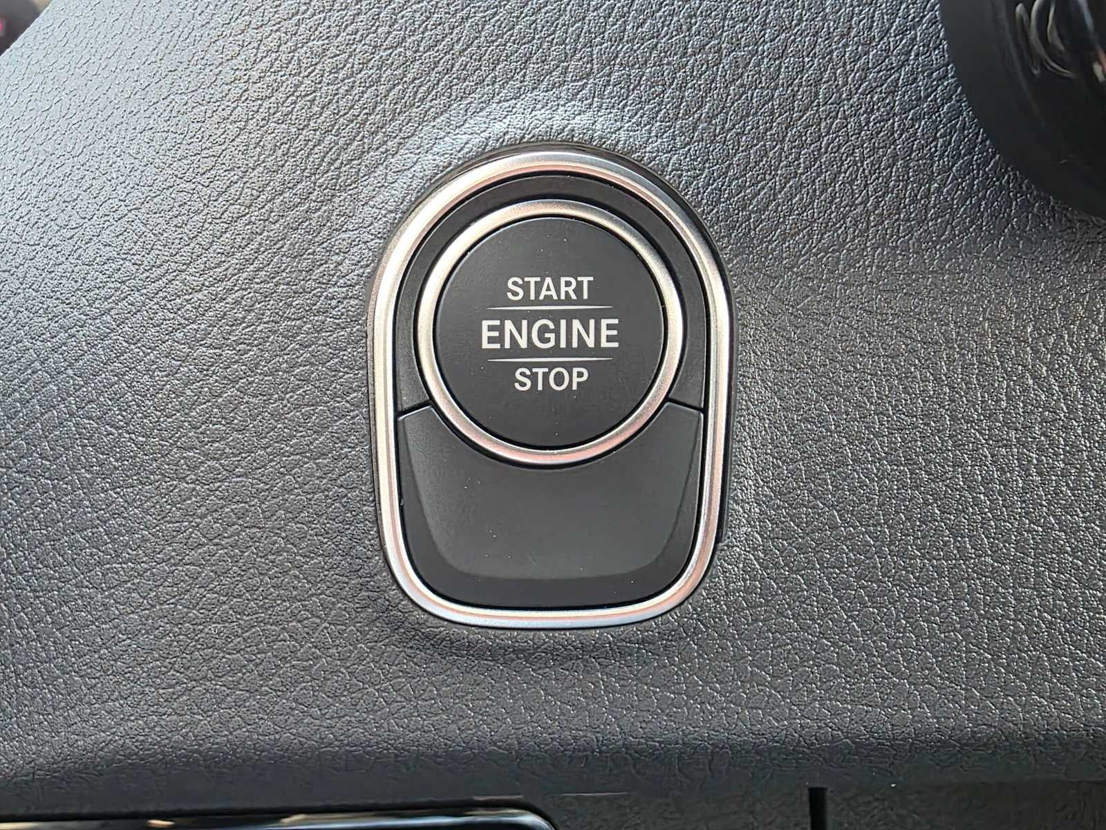 2026 Mercedes-Benz Sprinter 2500 Standard Roof I4 Diesel HO 144 AWD