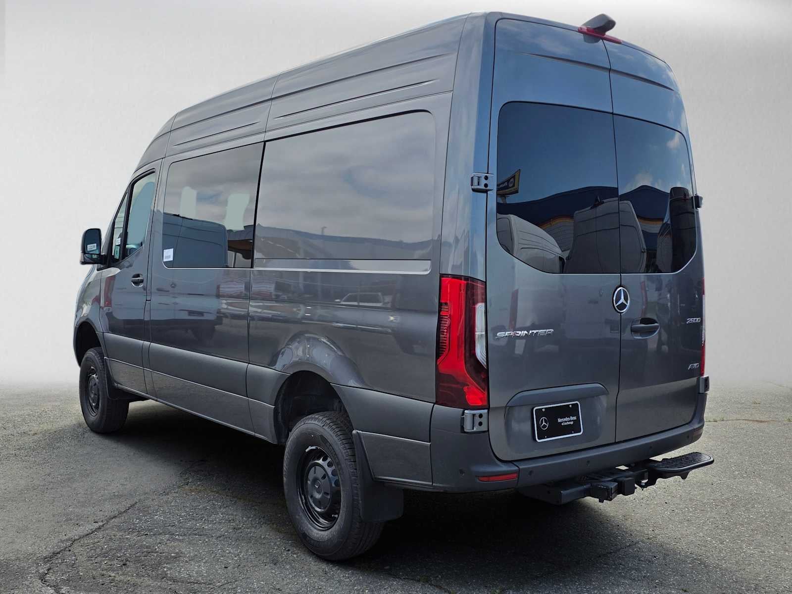 2026 Mercedes-Benz Sprinter 2500 Standard Roof I4 Diesel HO 144 AWD