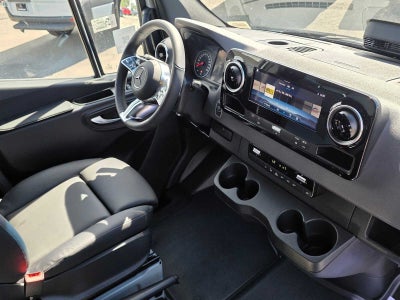 2026 Mercedes-Benz Sprinter 2500 Standard Roof I4 Diesel HO 144 AWD