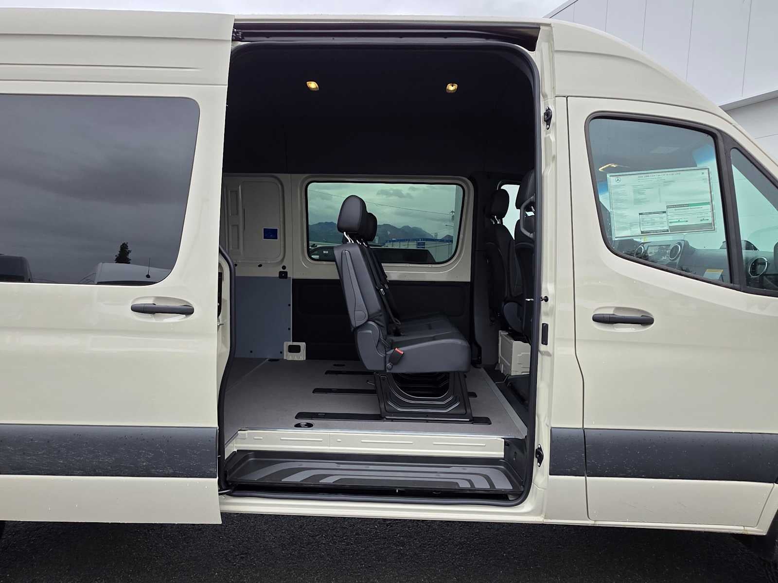 2026 Mercedes-Benz Sprinter Crew 2500 High Roof I4 Diesel HO 170 AWD