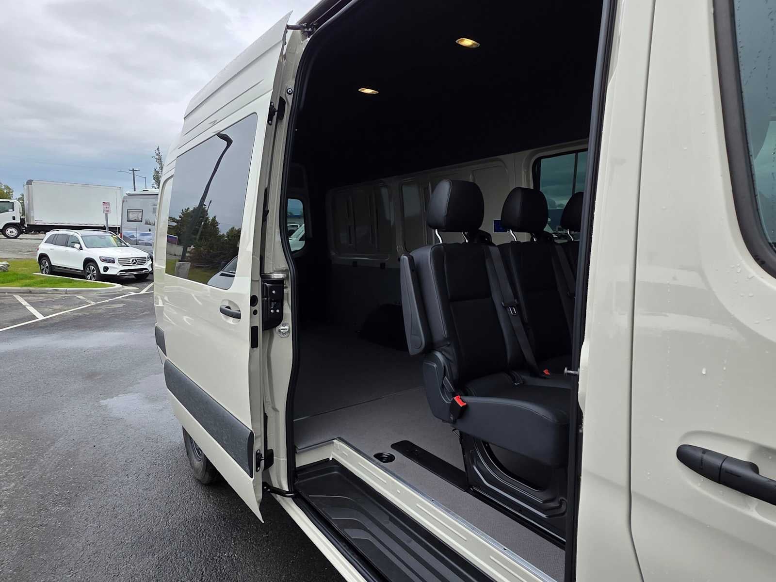 2026 Mercedes-Benz Sprinter Crew 2500 High Roof I4 Diesel HO 170 AWD
