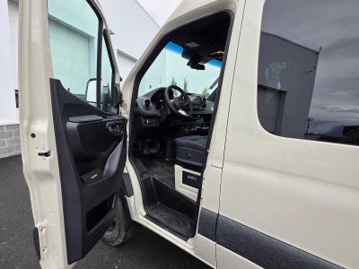 2026 Mercedes-Benz Sprinter Crew 2500 High Roof I4 Diesel HO 170 AWD