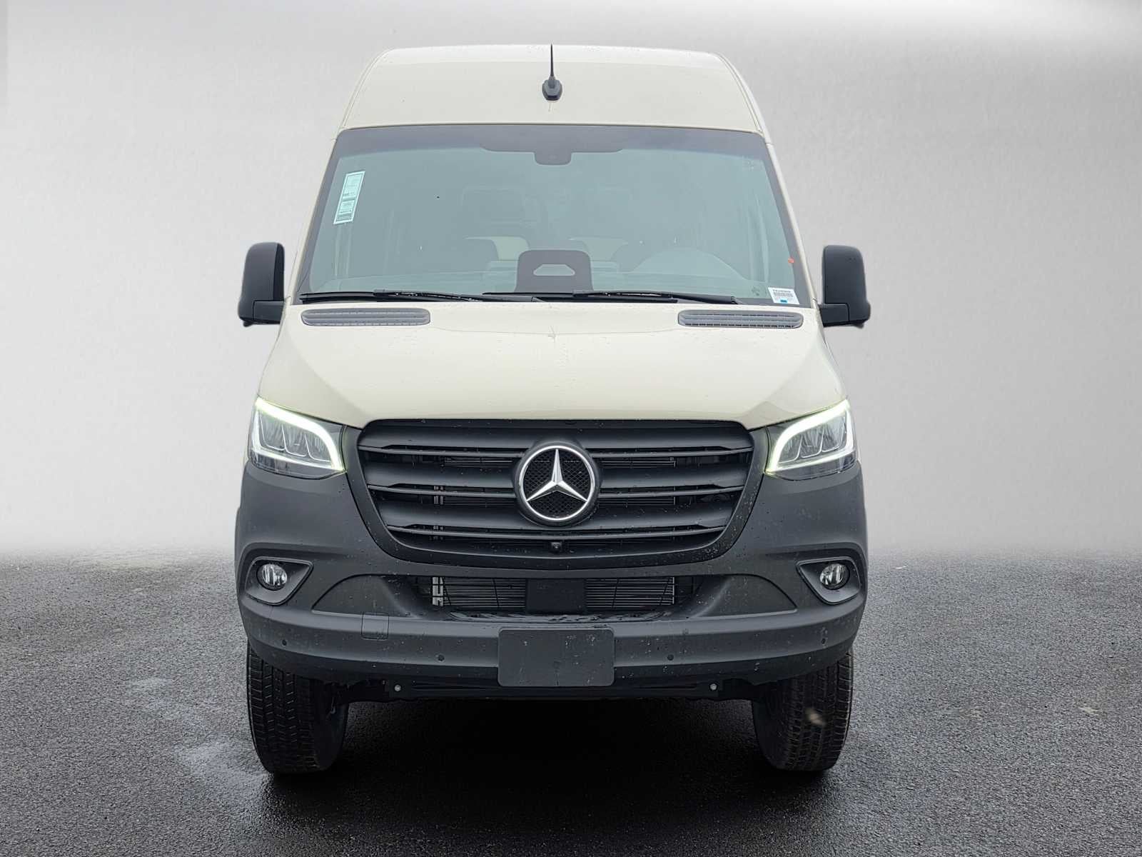 2026 Mercedes-Benz Sprinter Crew 2500 High Roof I4 Diesel HO 170 AWD