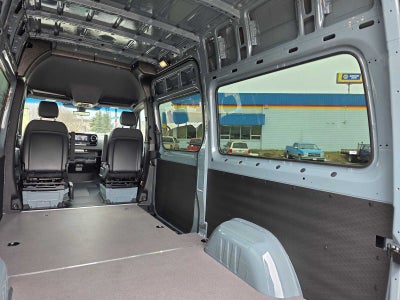 2026 Mercedes-Benz Sprinter 2500 Standard Roof I4 Diesel HO 144 AWD