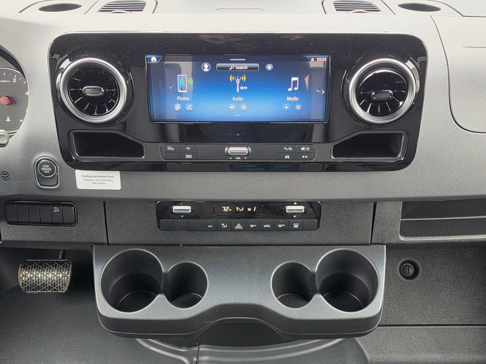 2026 Mercedes-Benz Sprinter 2500 Standard Roof I4 Diesel HO 144 AWD