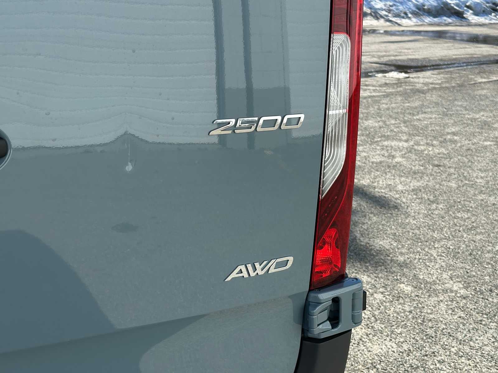 2026 Mercedes-Benz Sprinter 2500 Standard Roof I4 Diesel HO 144 AWD