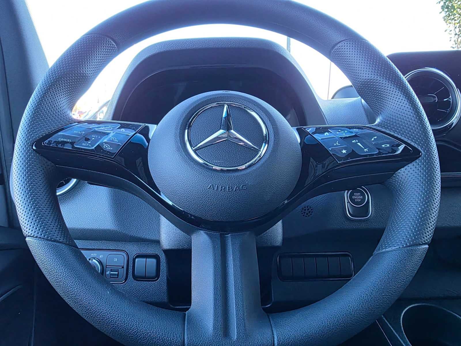 2026 Mercedes-Benz Sprinter Cargo 2500 Standard Roof I4 Diesel 144 RWD