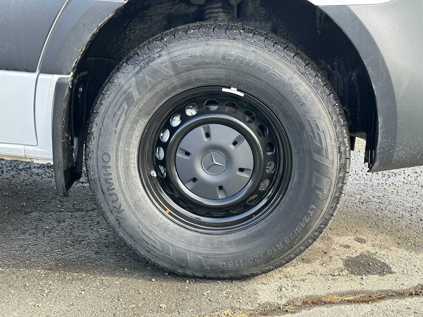 2025 Mercedes-Benz Sprinter Cargo Van 2500 Standard Roof I4 Diesel 144 RWD