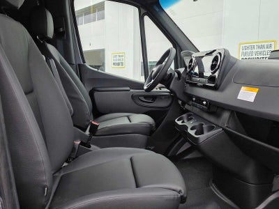 2026 Mercedes-Benz Sprinter 2500 Standard Roof I4 Diesel 144 RWD