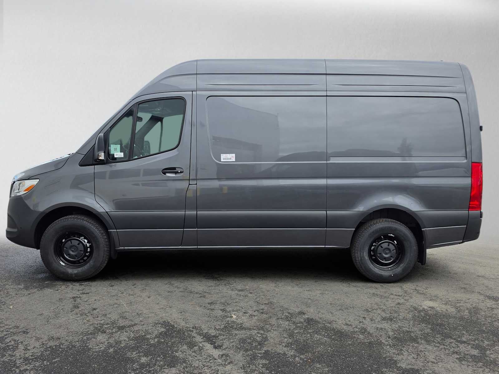 2026 Mercedes-Benz Sprinter 2500 Standard Roof I4 Diesel 144 RWD