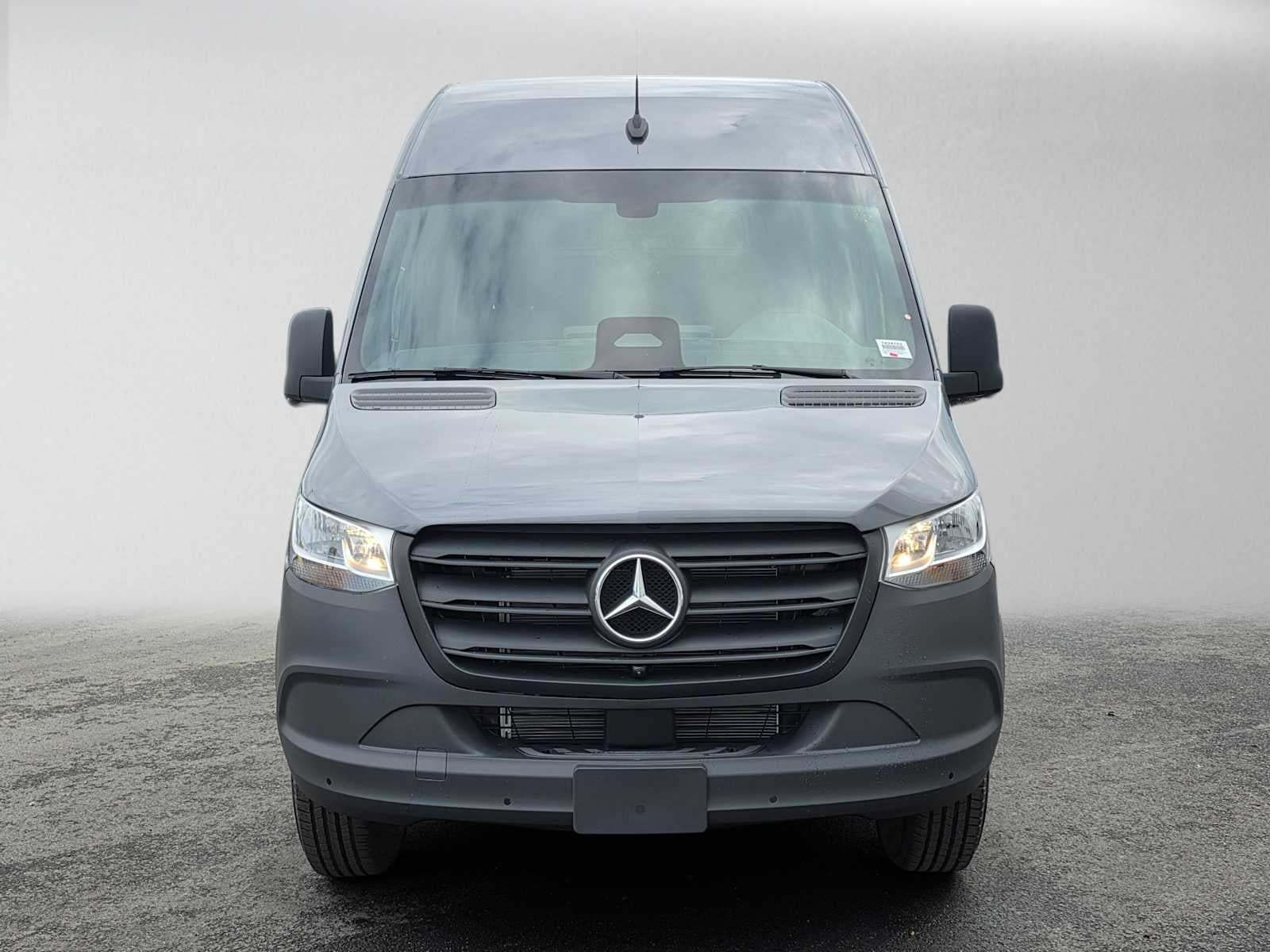 2026 Mercedes-Benz Sprinter 2500 Standard Roof I4 Diesel 144 RWD