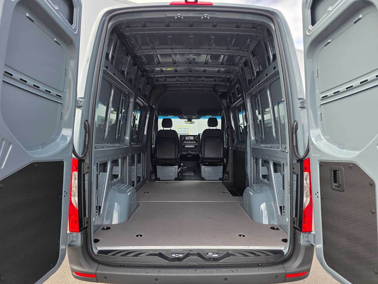 2026 Mercedes-Benz Sprinter 2500 Standard Roof I4 Diesel 144 RWD