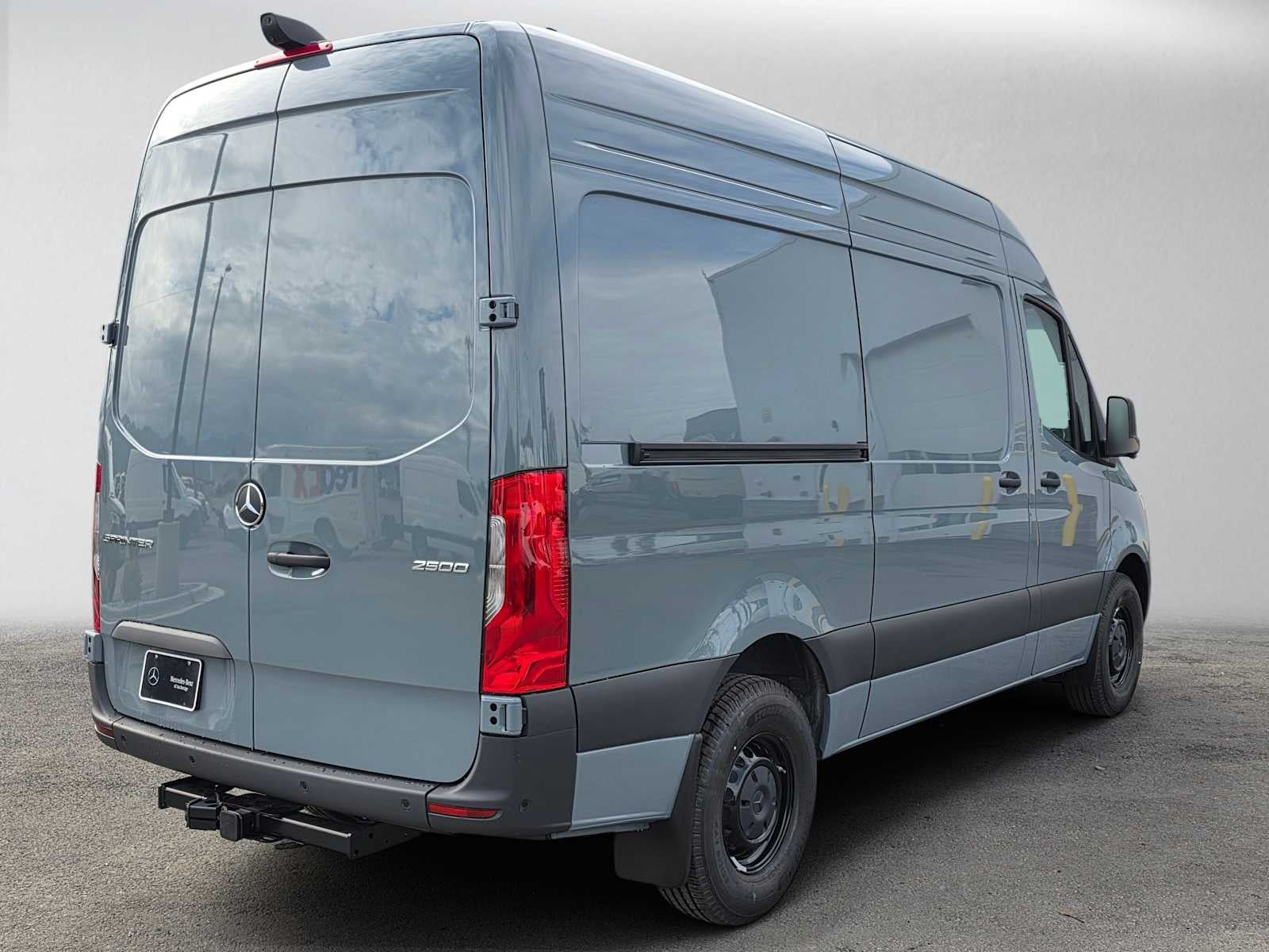 2026 Mercedes-Benz Sprinter 2500 Standard Roof I4 Diesel 144 RWD