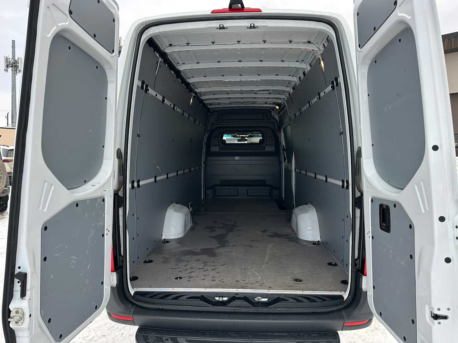 2023 Mercedes-Benz Sprinter 2500 High Roof I4 Diesel 170" Extended RWD