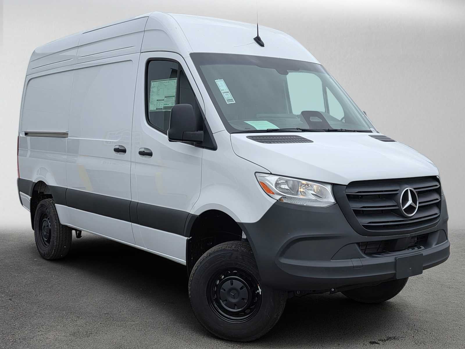 2025 Mercedes-Benz Sprinter Cargo Van 2500 Standard Roof I4 Diesel HO 144 AWD