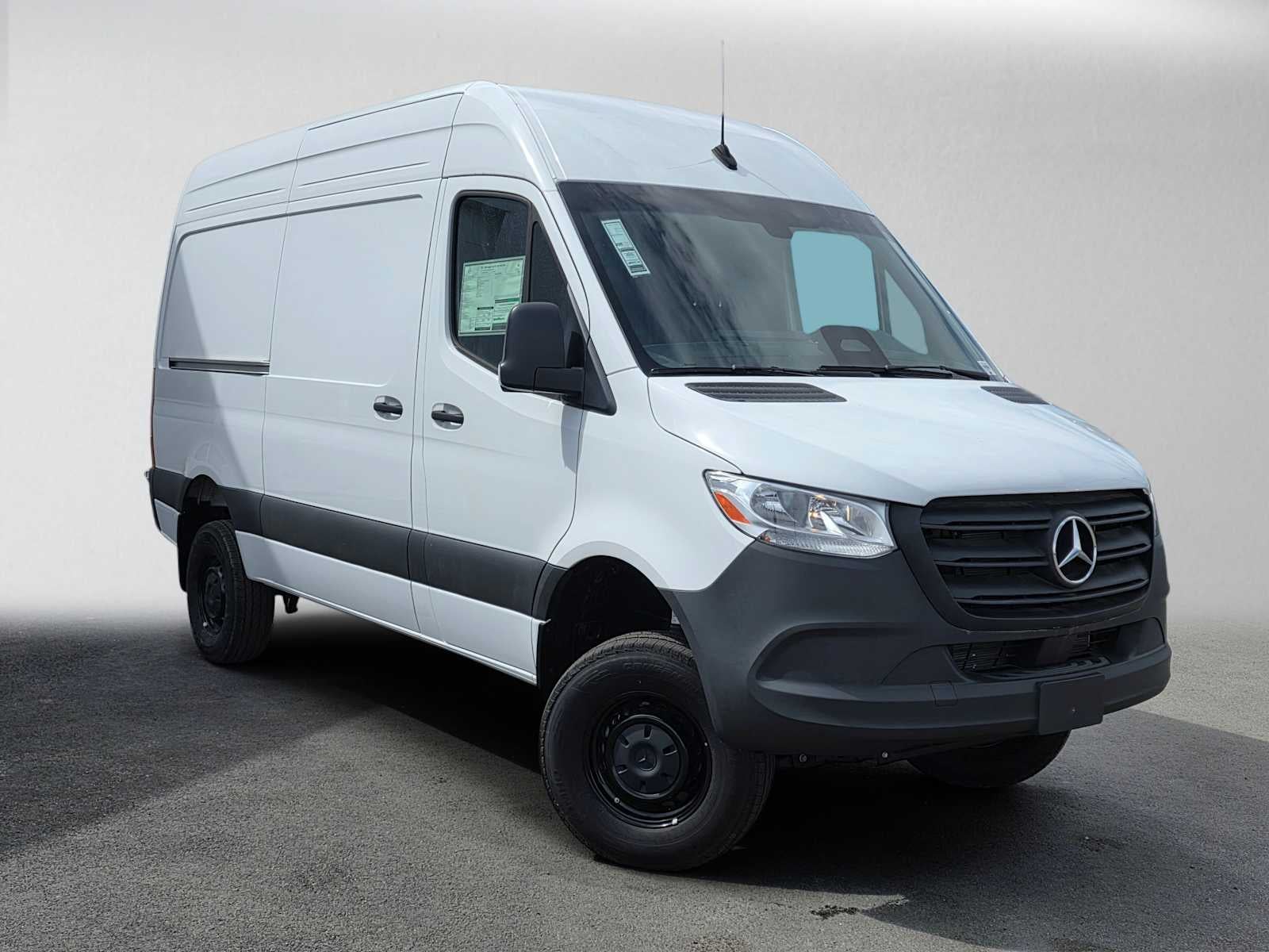 2025 Mercedes-Benz Sprinter Cargo Van 2500 Standard Roof I4 Diesel HO 144 AWD