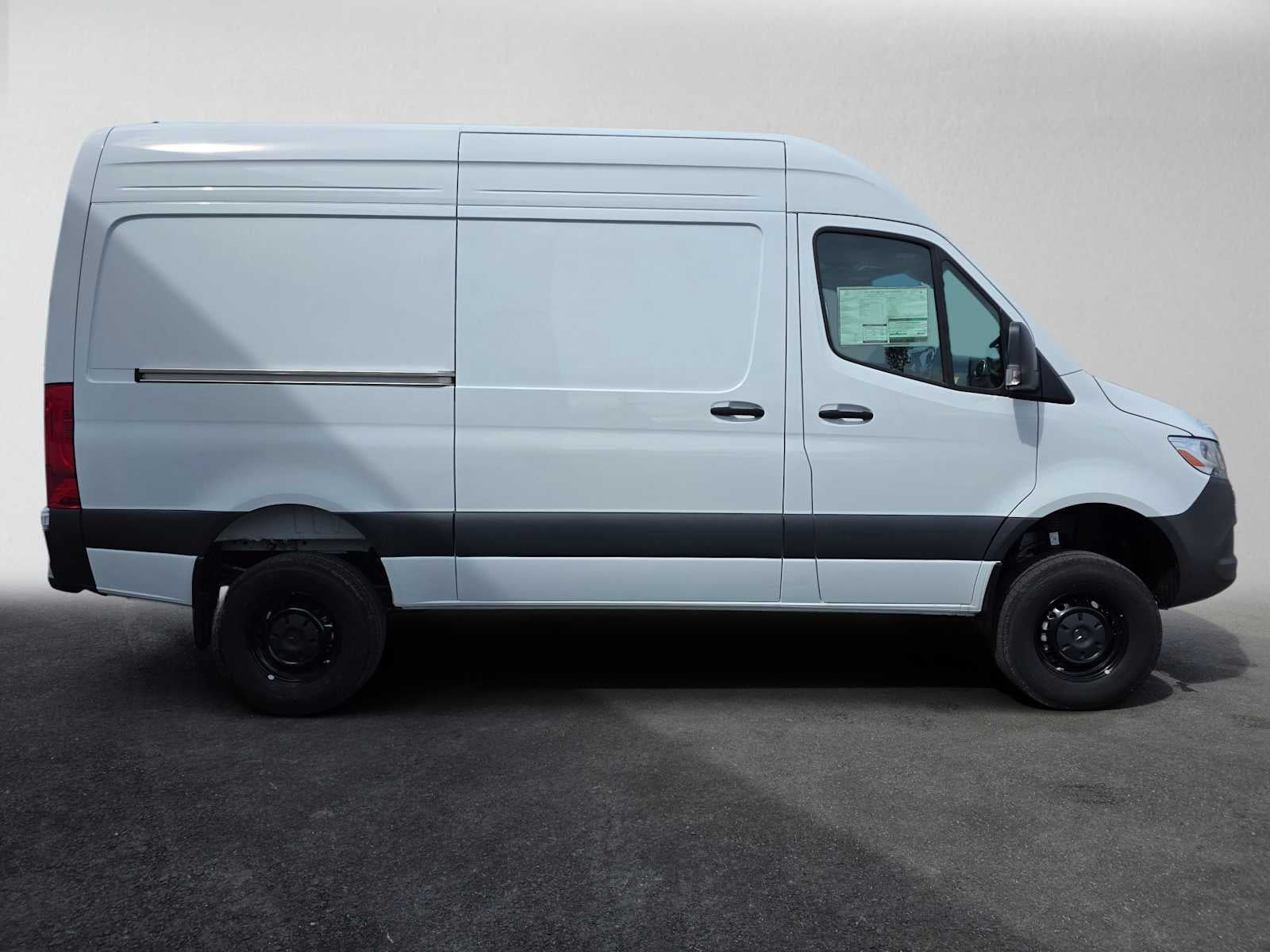 2025 Mercedes-Benz Sprinter Cargo Van 2500 Standard Roof I4 Diesel HO 144 AWD