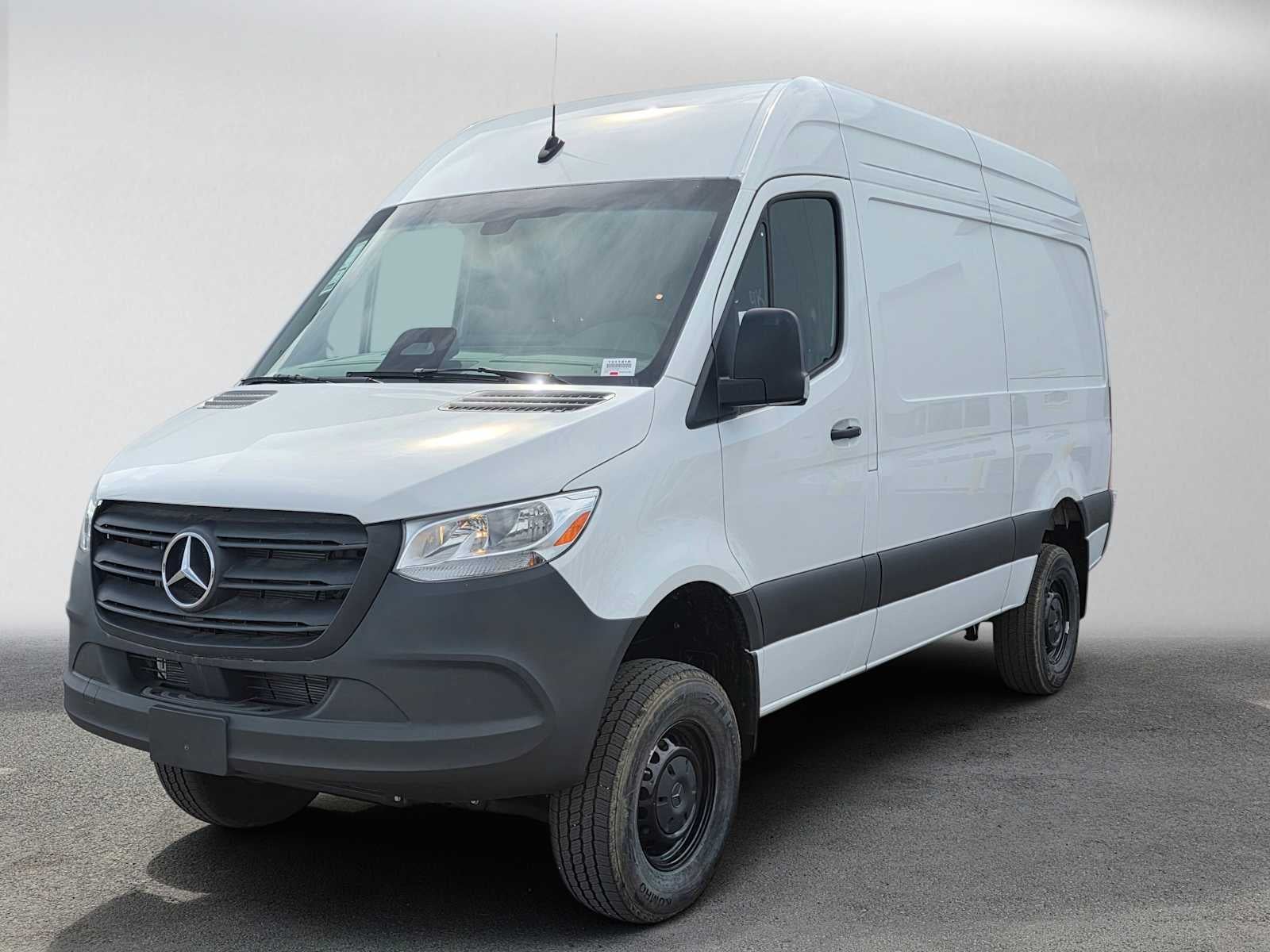 2025 Mercedes-Benz Sprinter Cargo Van 2500 Standard Roof I4 Diesel HO 144 AWD