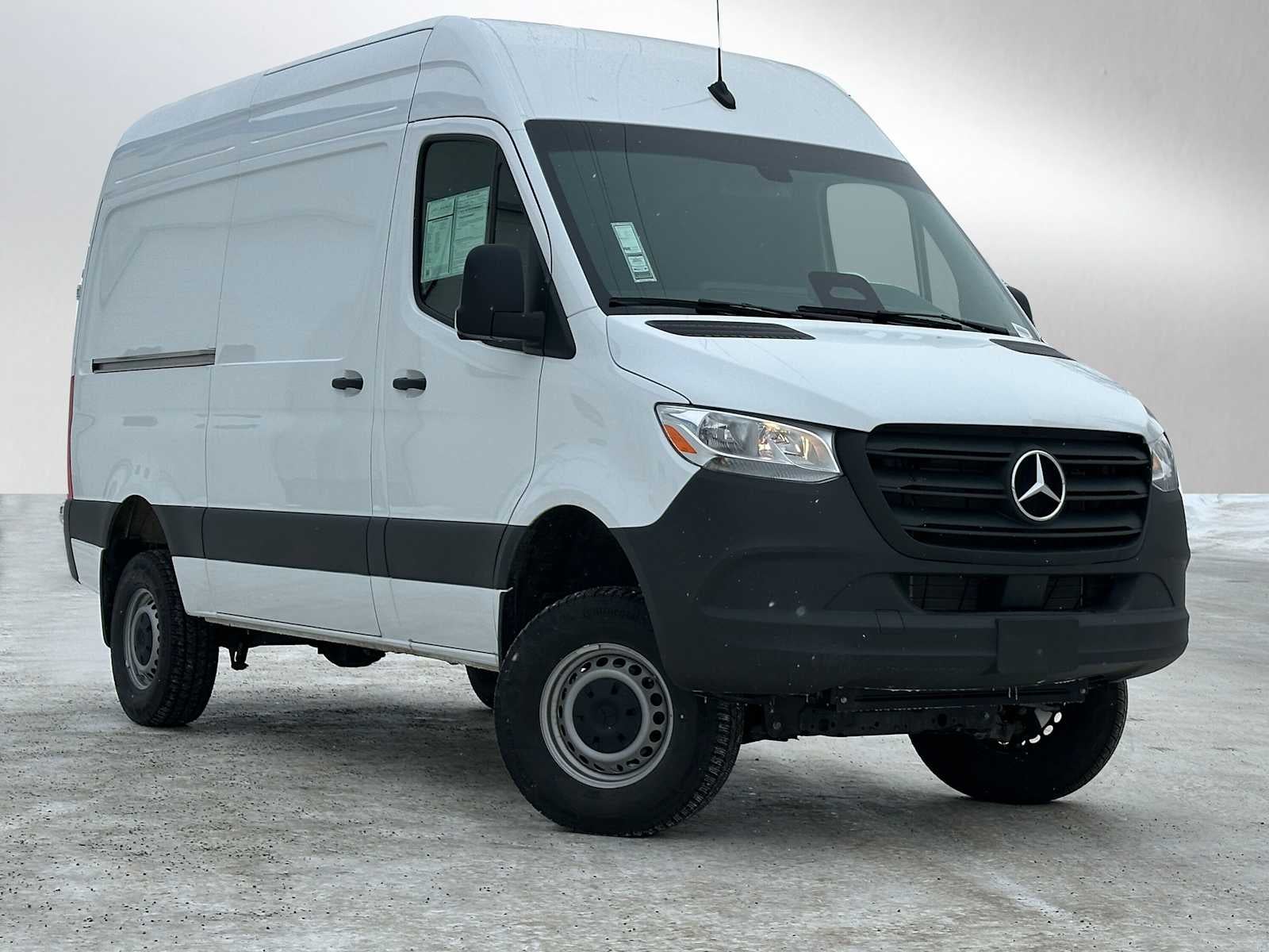 2025 Mercedes-Benz Sprinter 2500 Standard Roof I4 Diesel HO 144" AWD